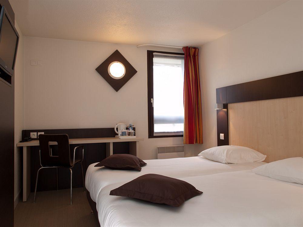 Kyriad Rouen Nord - Mont Saint Aignan 외부 사진