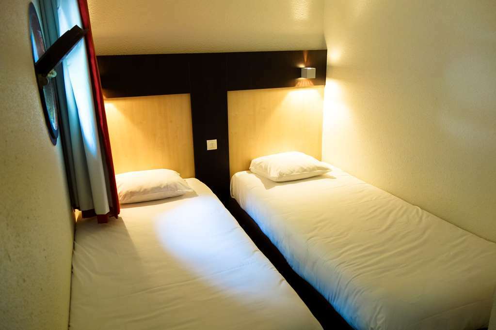 Kyriad Rouen Nord - Mont Saint Aignan 객실 사진